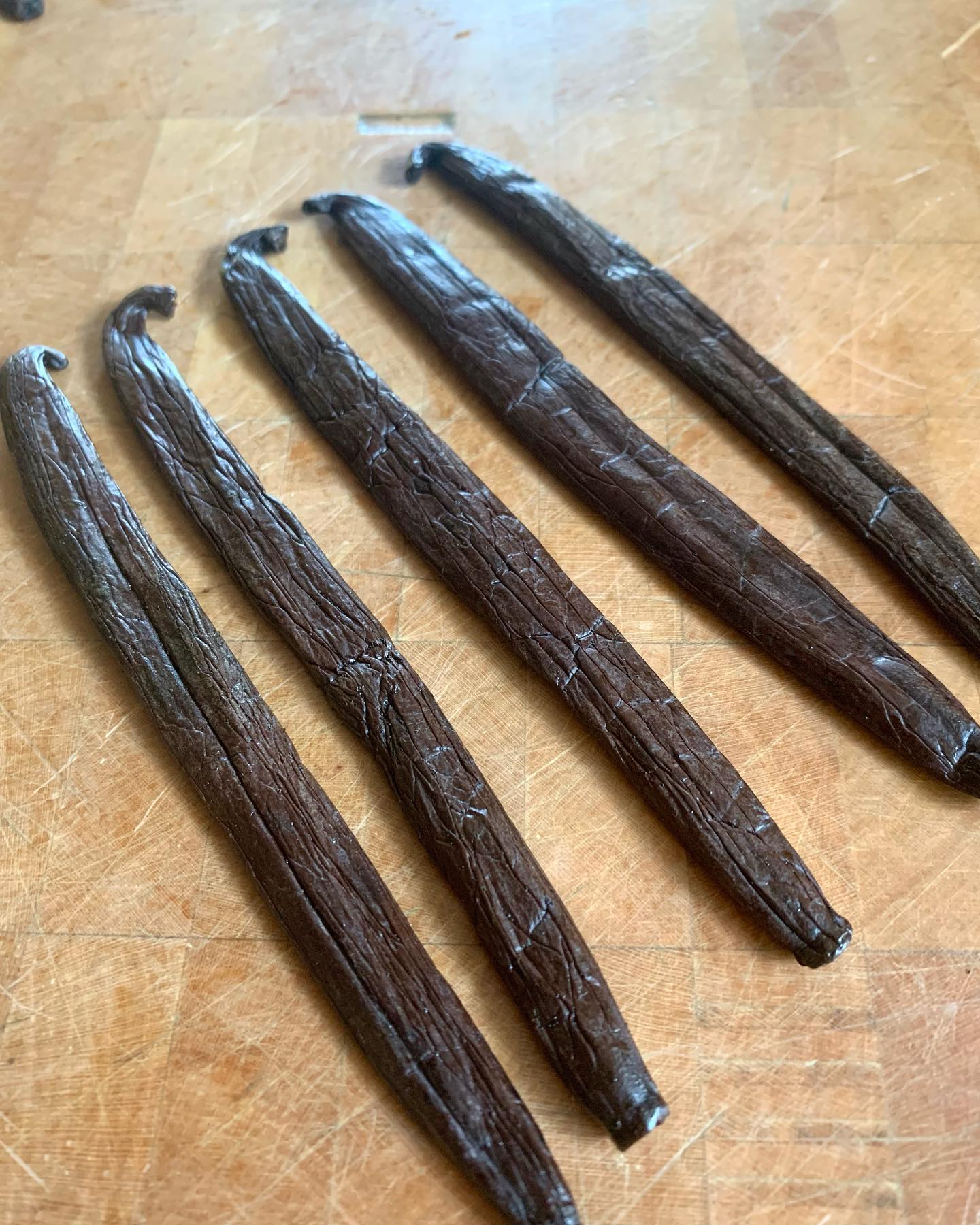 "TRUE" TAHITIAN Vanilla Pods (Beans) - Origin Tahiti  - FREE SHIPPING