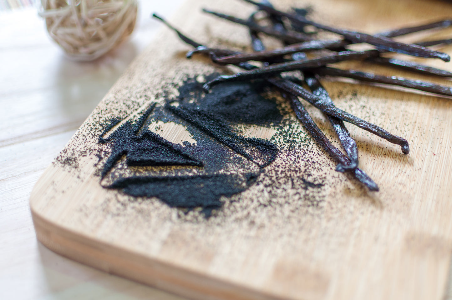 Madagascar Vanilla Bean Seeds (Dry)